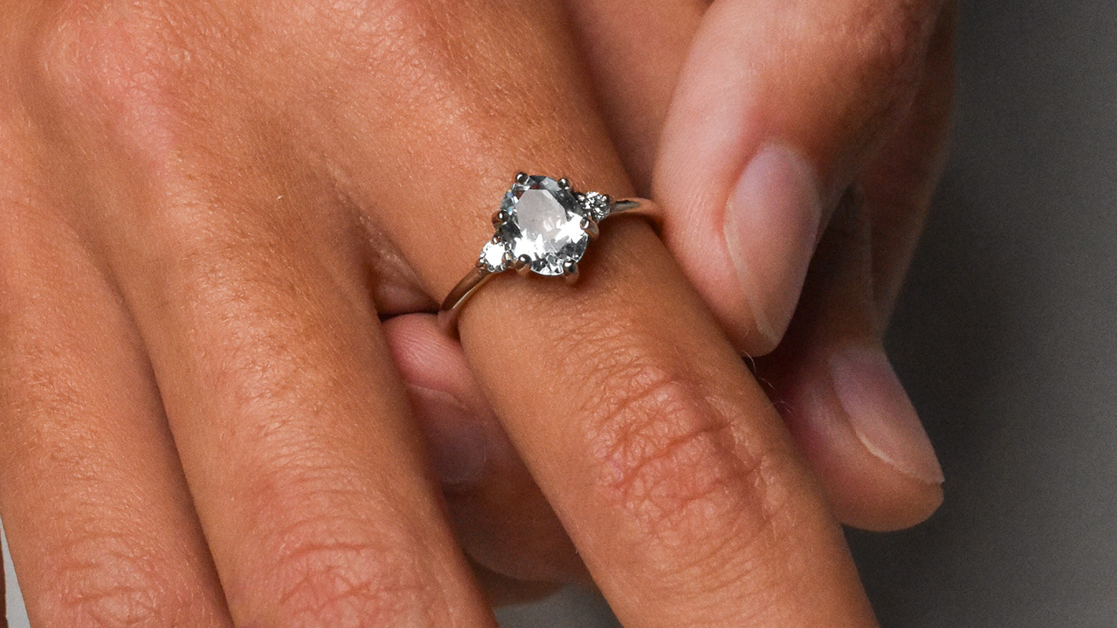 Jak dobrać kolor metalu do typu urody?