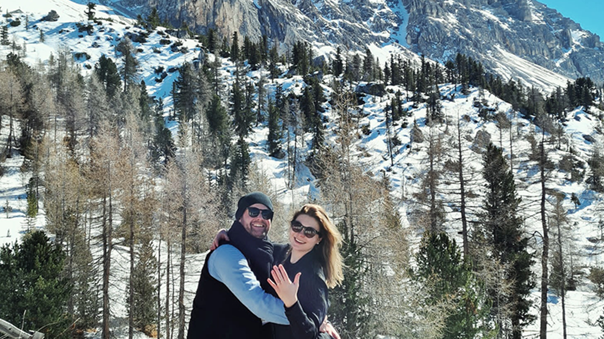 Zobacz zimowe zaręczyny Oli i Maćka z pierścionkiem Rosa w tle!