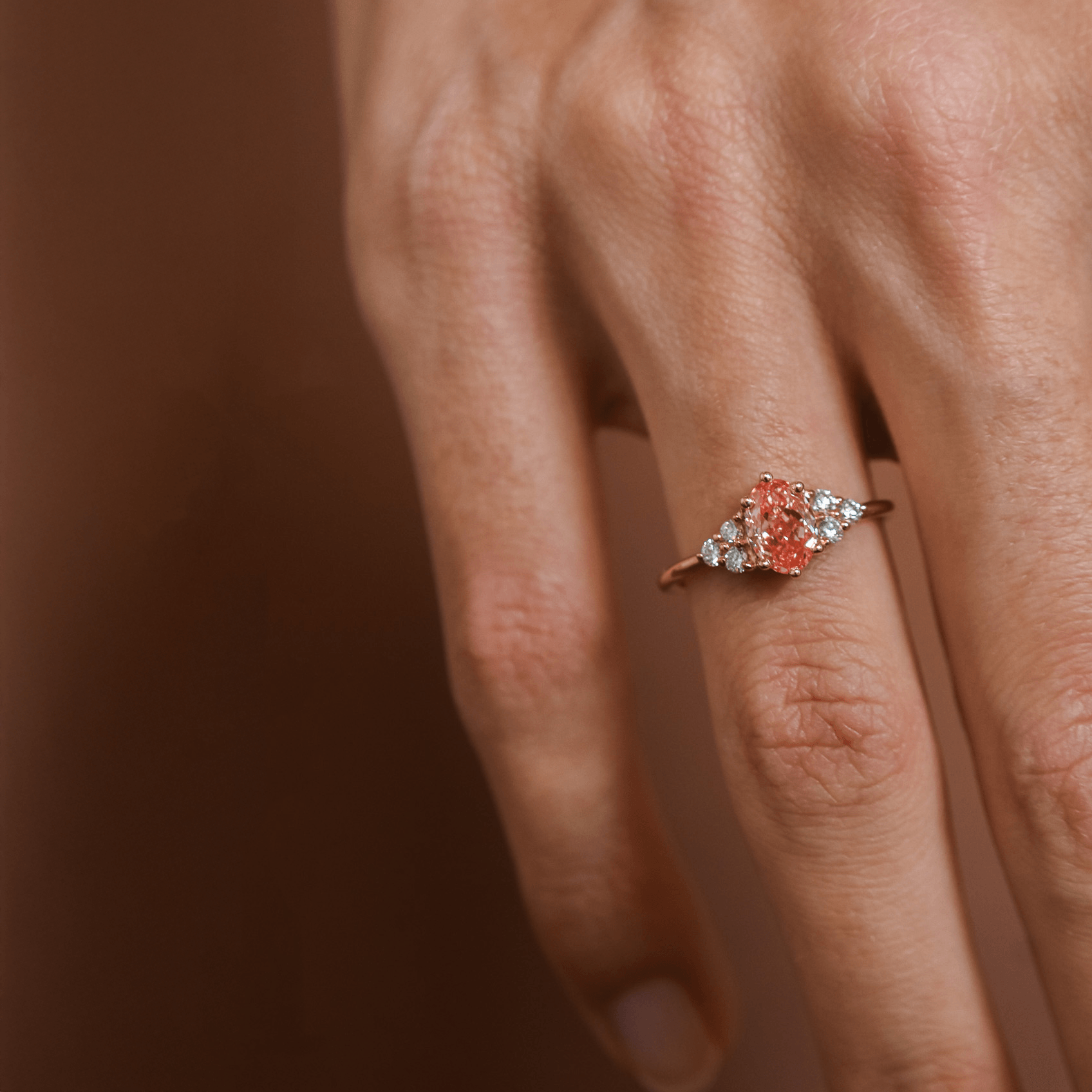 FANCY VIVID PINK Gold Ring with Oval Pink Diamond and Brilliant Side Stones, Lab-Grown