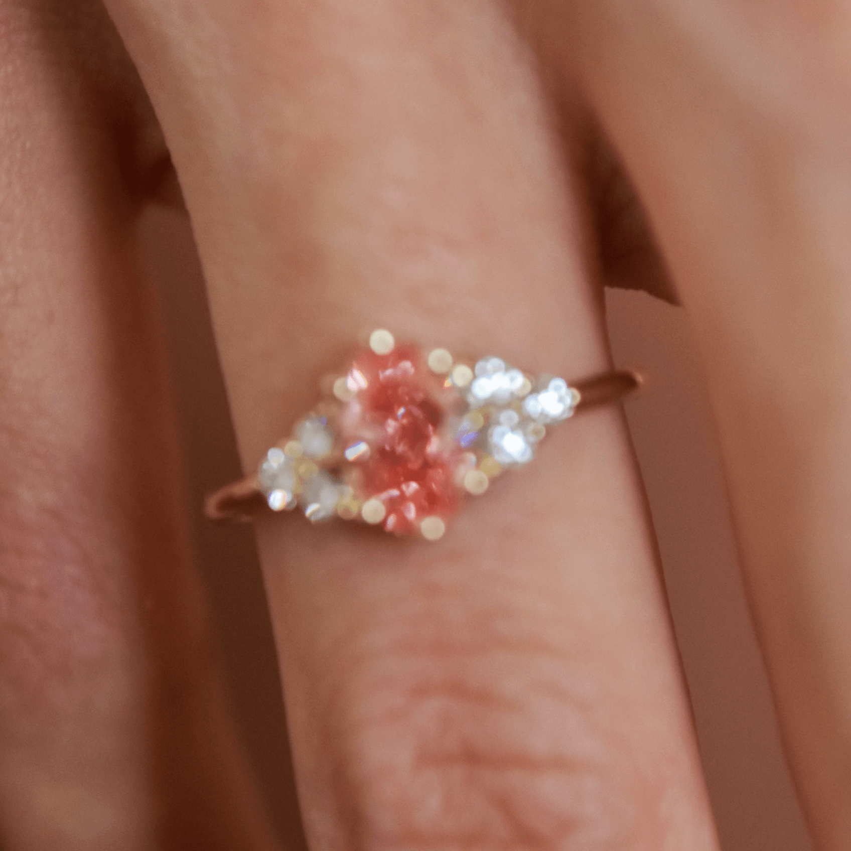 FANCY VIVID PINK Gold Ring with Oval Pink Diamond and Brilliant Side Stones, Lab-Grown