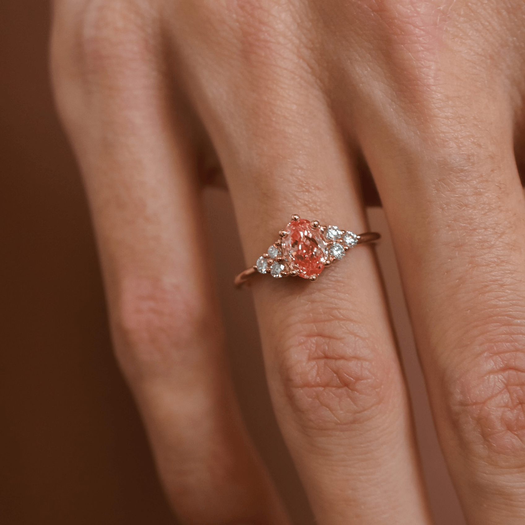 FANCY VIVID PINK Gold Ring with Oval Pink Diamond and Brilliant Side Stones, Lab-Grown