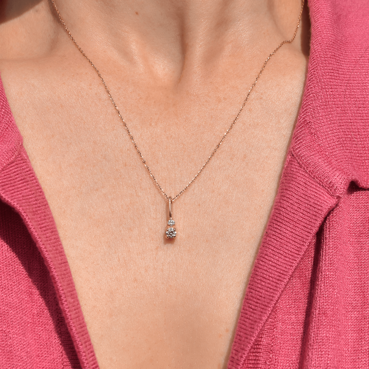 LUNA złota zawieszka z brylantami laboratoryjnymi