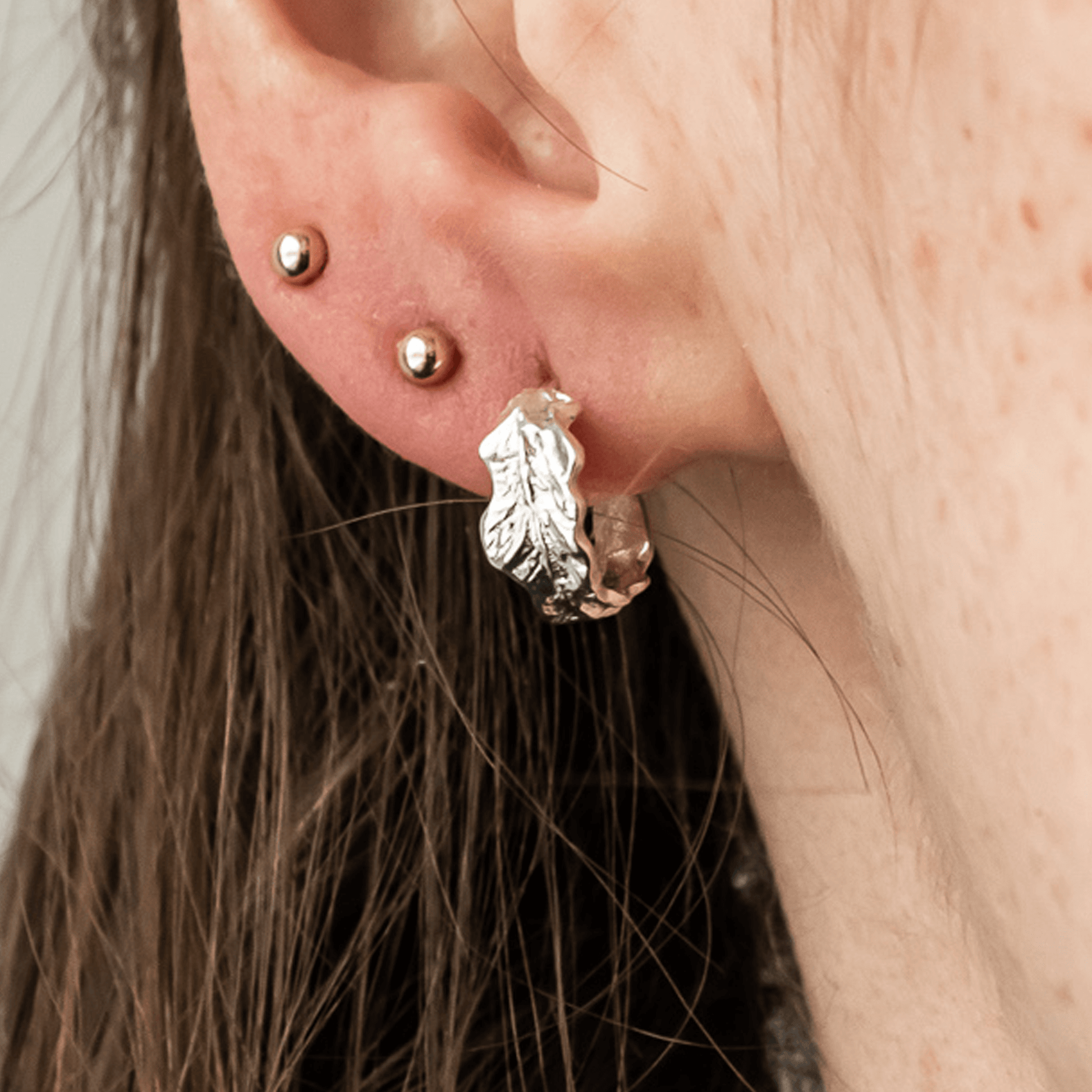 LIŚCIE PAPROCI kolczyki mini hoop, srebro 925