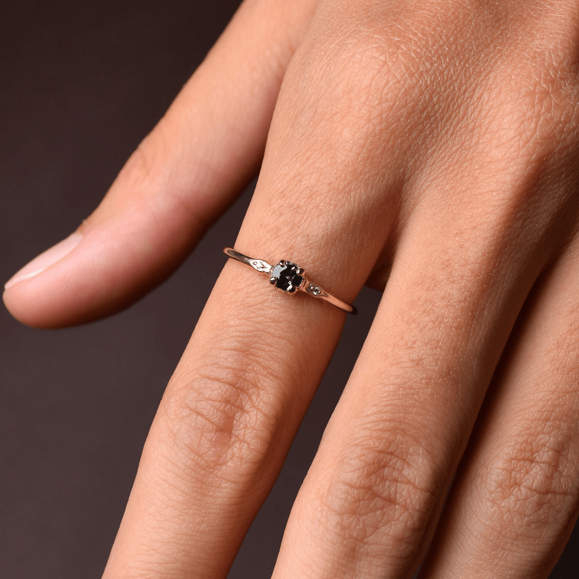 SHINING gold ring with 0.17-0.18ct lab-cut diamond | minimalist engagement ring or lab-cut gift 0.17-0.18ct