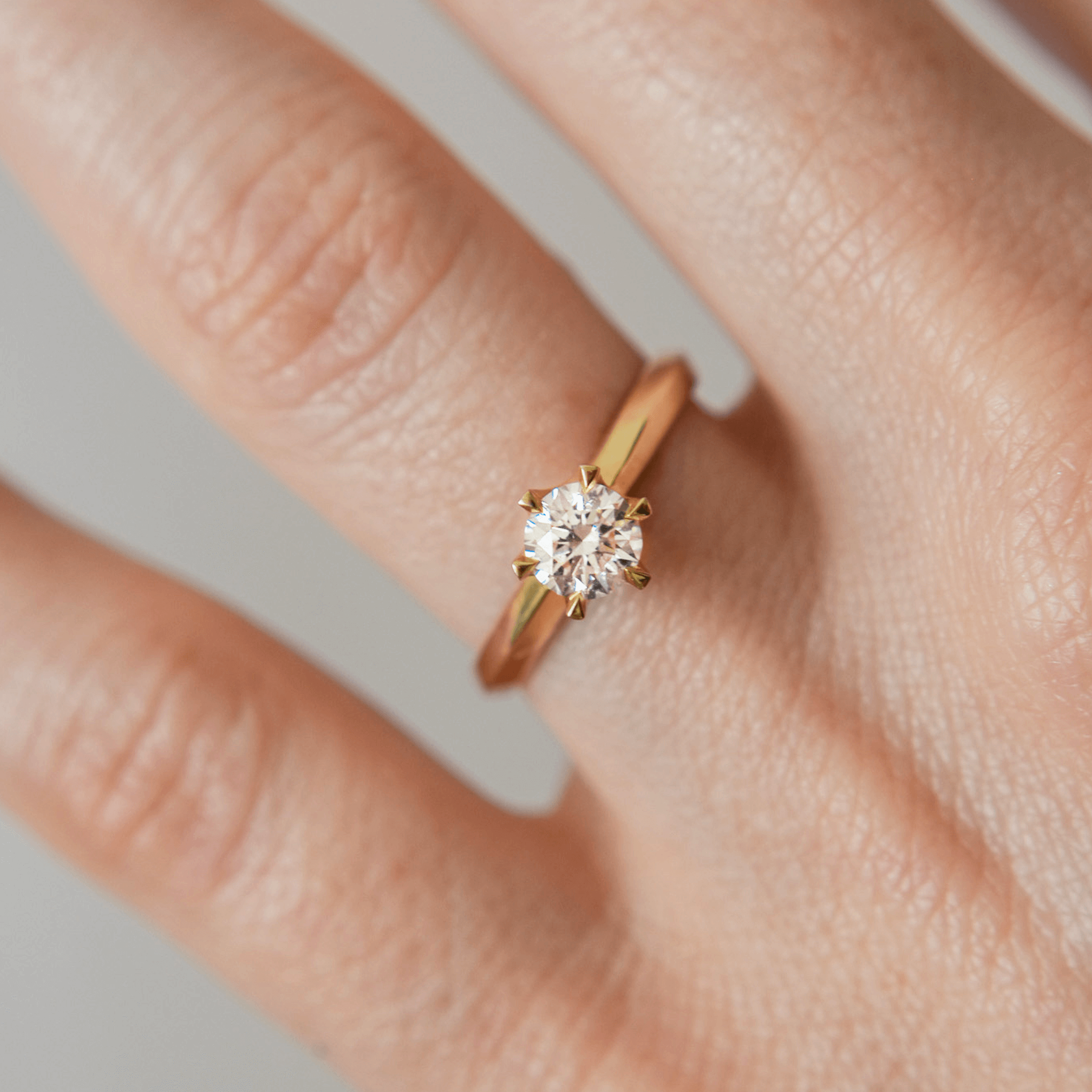 SOLITAIRE złoty pierścionek z 0,5ct brylantem GIA