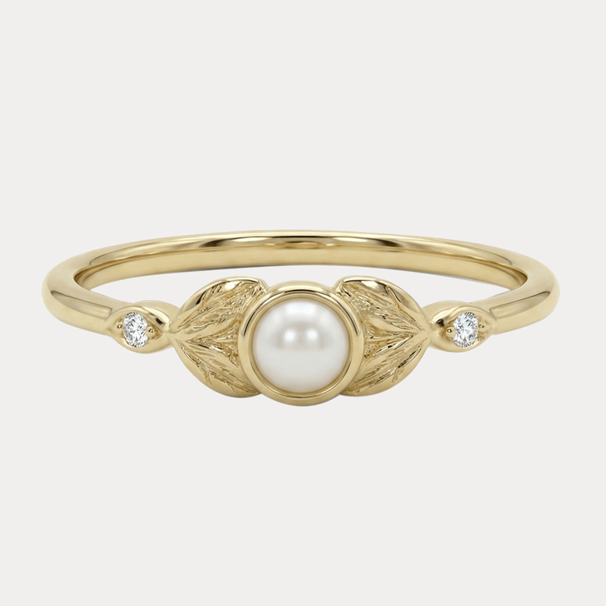 SYRENKA złoty pierścionek ze słodkowodną perłą i dwoma brylantami