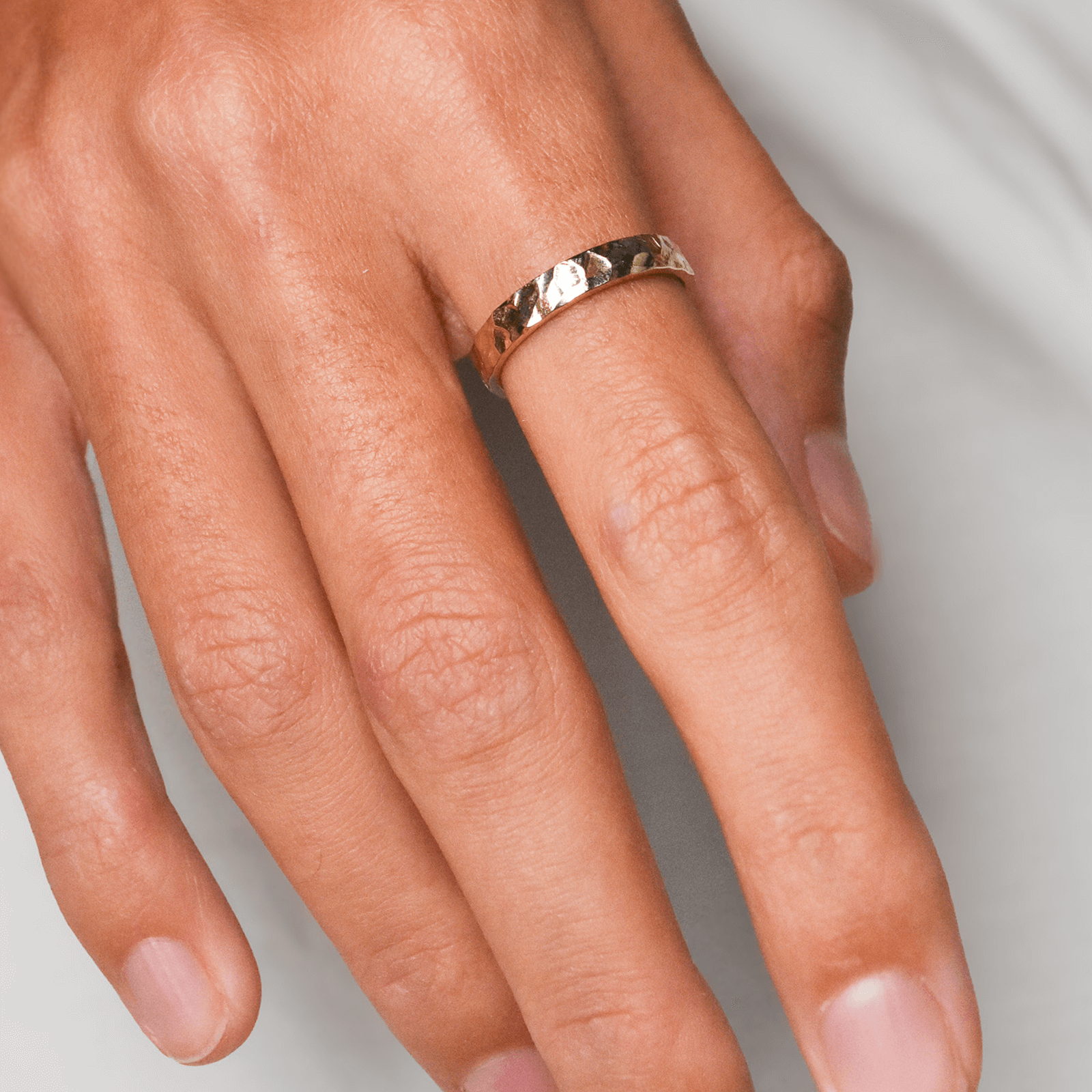 YOU ROCK prosta kanciasta młotkowana obrączka ślubna 4-4,5mm