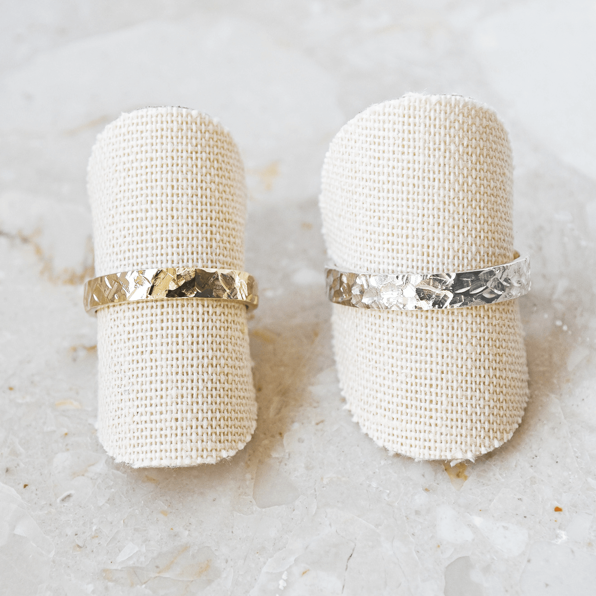 YOU ROCK prosta kanciasta młotkowana obrączka ślubna 4-4,5mm